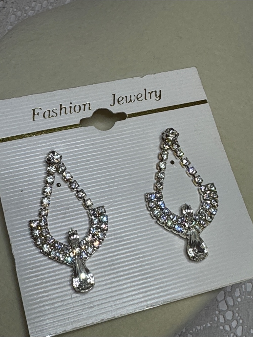 Fashion Rhinestone Jewelry Clear Crystal Teardrop Cluster Earrings Set Pair NEW - Picture 10 of 11